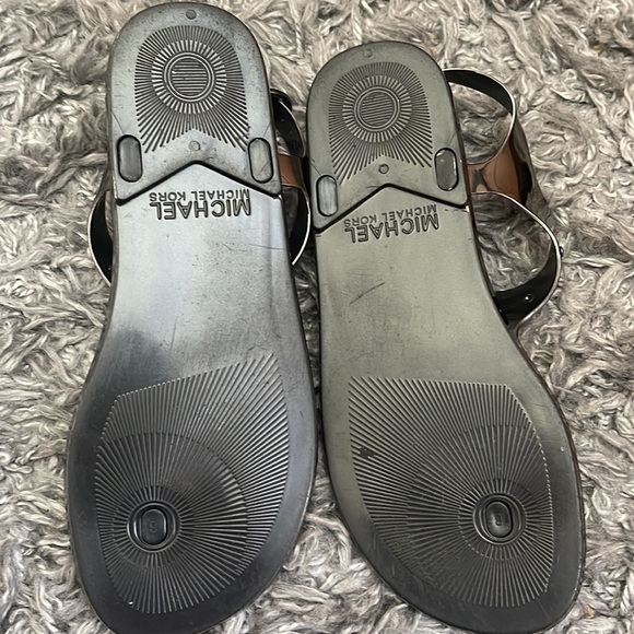 Michael kors sandals size 8 gray/black - Picture 2 of 3